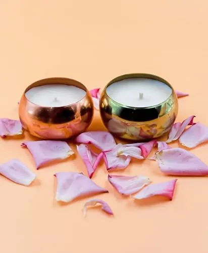 HARINI Fragrant Duo Candle: Rose Gold & Golden Coconut Soy Wax in Elegant Glass Holder